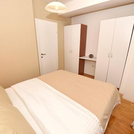 Si Apartments Ohrid With Free Parking Esterno foto