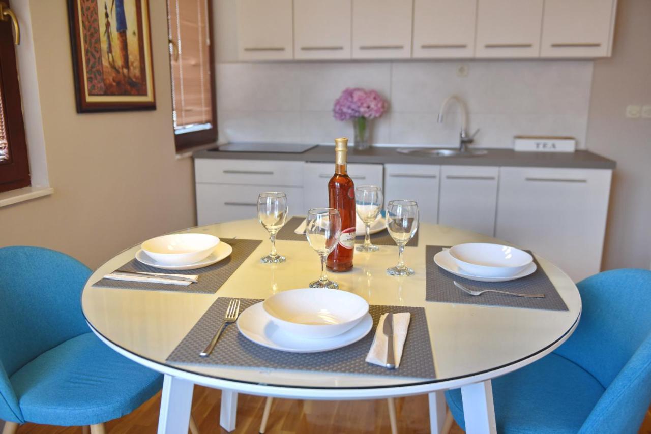 Si Apartments Ohrid With Free Parking Esterno foto