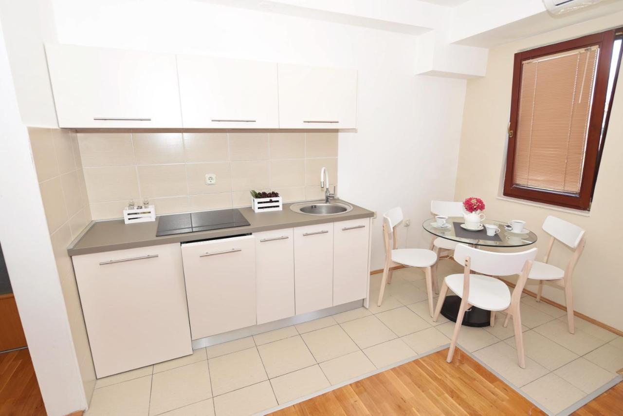Si Apartments Ohrid With Free Parking Esterno foto