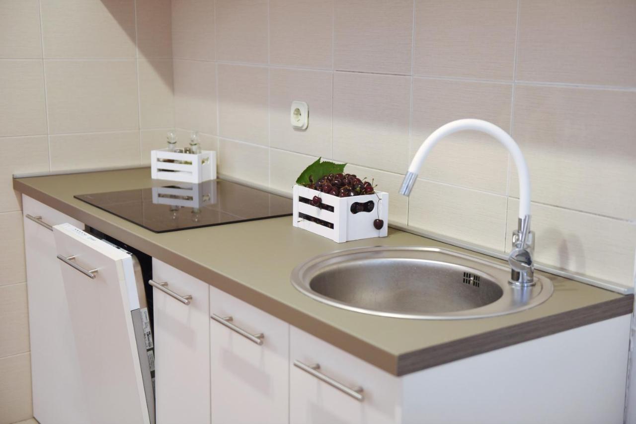 Si Apartments Ohrid With Free Parking Esterno foto